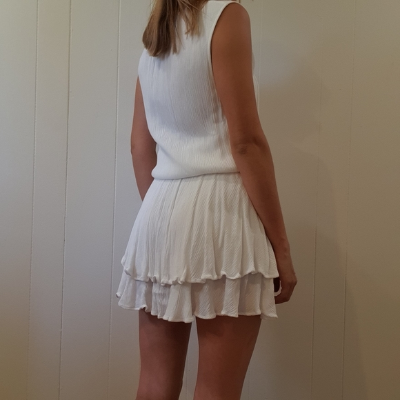 SOLD - Camilla and Marc White mini dress - Picture 3 of 6